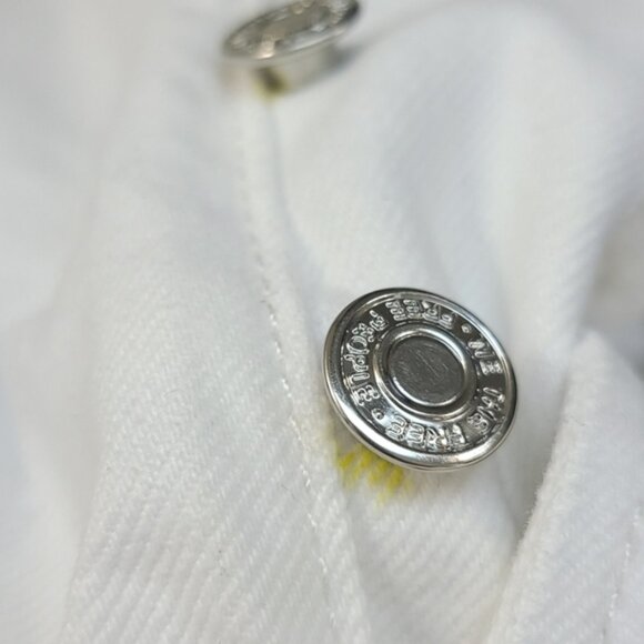 *NWT* WE THE FREE Tapered Baggy Boyfriend Distressed Jeans Chalk White, size 28 - Picture 10 of 10